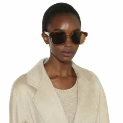 Celine Eyewear Maillon Triomphe 02 Sunglasses -Altuzarra Discount Store unnamed file 767